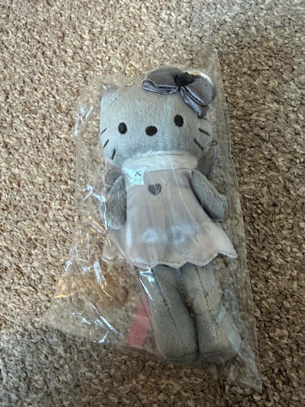 Sanrio NIC grey silver hello kitty key chain / bag charm, new with tag